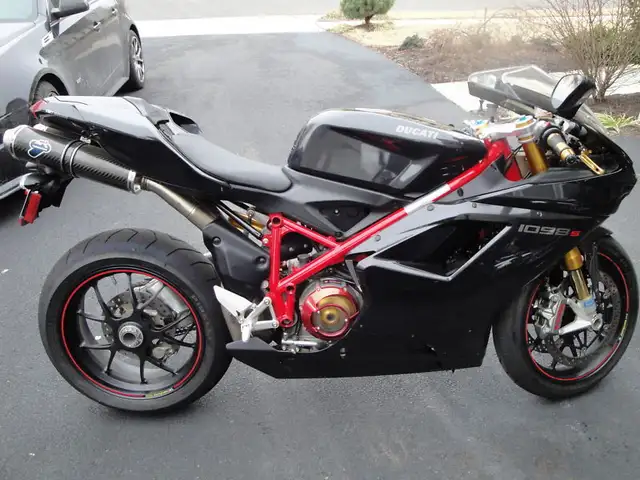 Ducati Marchesini Light Weight 10 Spoke Forged Wheels FRONT,REAR in Motorcycle Parts & Accessories in Barrie - Image 11