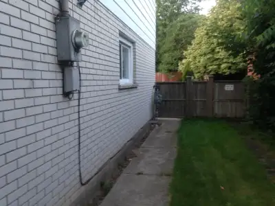 We are looking for a clean, respectful male tenant to rent a bright second bedroom in our legal base...