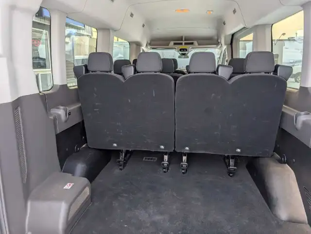 2020 FORD TRANSIT 350 XLT ★ALL WHEEL DRIVE★ MIDROOF 12 PASSENGER in Cars & Trucks in Edmonton - Image 11