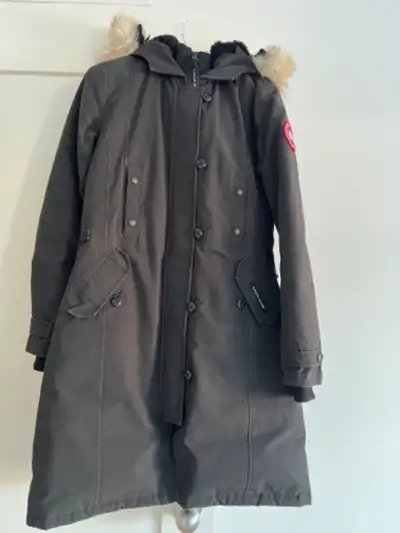 Womens Canada Goose Kensington Size small, View more