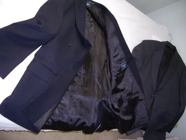 MEN'S WINTER CLOTHING- SWEAT, CAP,  AND LINED PANTS FOR SALE FRO in Men's in Mississauga / Peel Region - Image 9