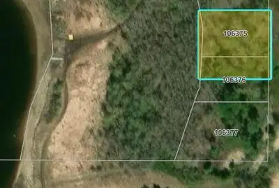 Build your dream home or cottage at Prairie Lake Lodge Development - one of Manitoba's hidden gems!...