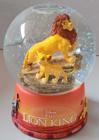 Disney The Lion King Hallmark Water Snow Globe with  Glitter 