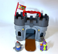 Fisher Price Little People Castle with 2 Figures