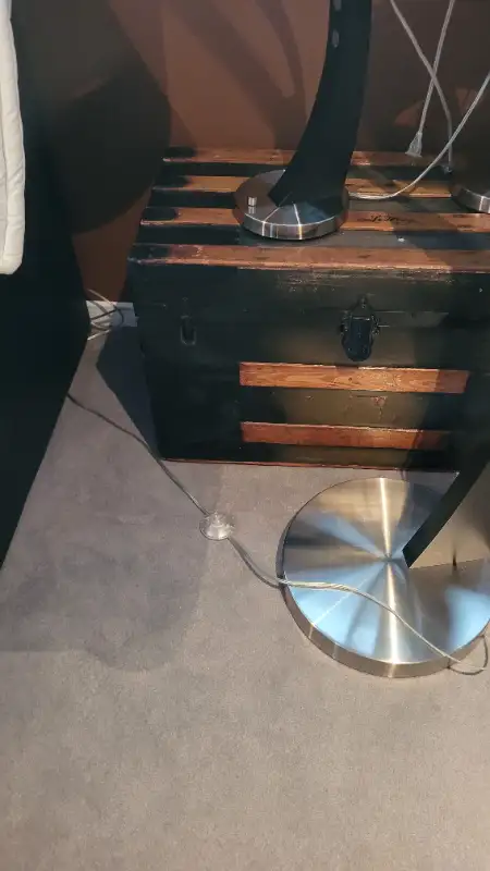 Causeuse tout cuir italien, vintage in Couches & Futons in Trois-Rivières - Image 8