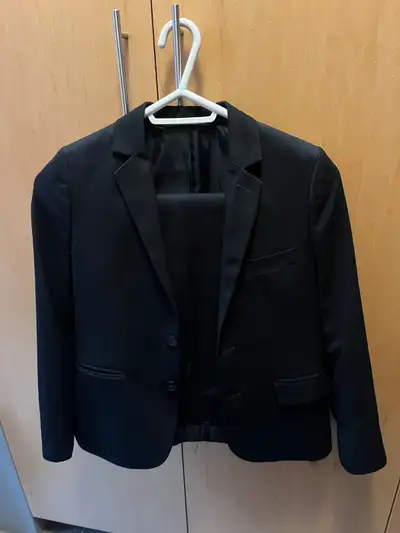 Sears Boys Size 12 Black suit (pant leg full length ), View more