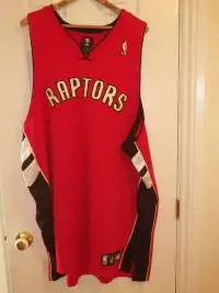 RAPTORS BASKETBALL JERSEY SIZE 60 / TAILLE 60