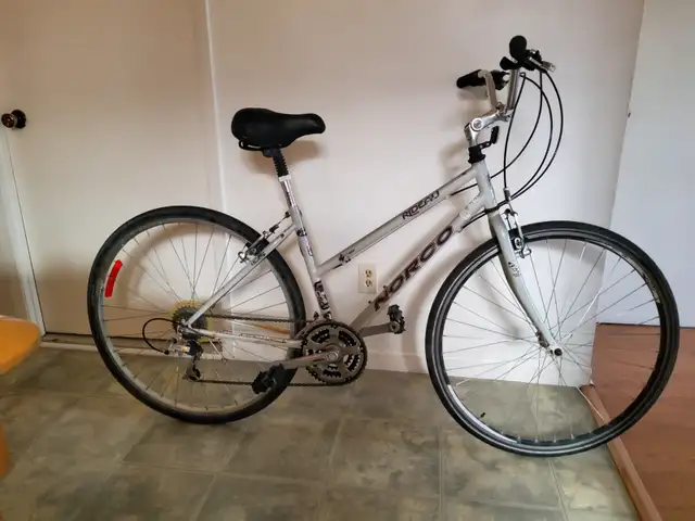 Vélo hybride Norco Rideau 21 vitesses in Cruiser, Commuter & Hybrid in City of Montréal - Image 2
