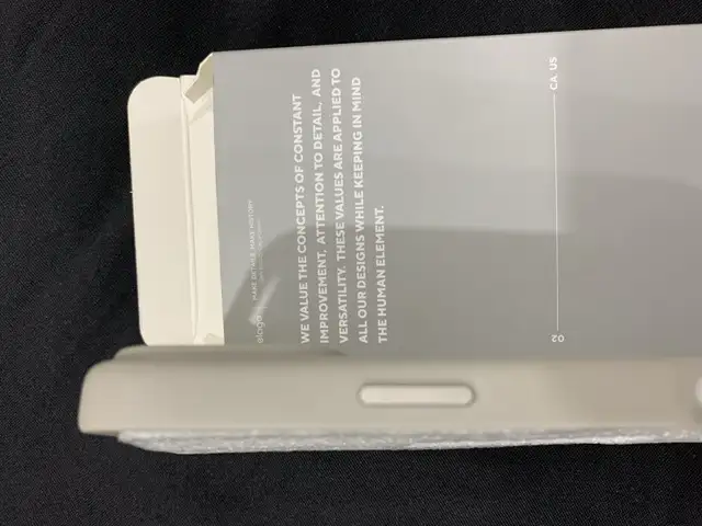 iPhone 16 pro max case in Cell Phone Accessories in Oakville / Halton Region - Image 4