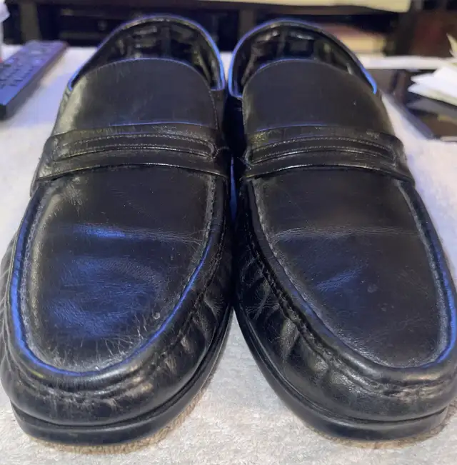 Florsheim Men’s Dress Shoes Size 9 in Men's in Mississauga / Peel Region - Image 2