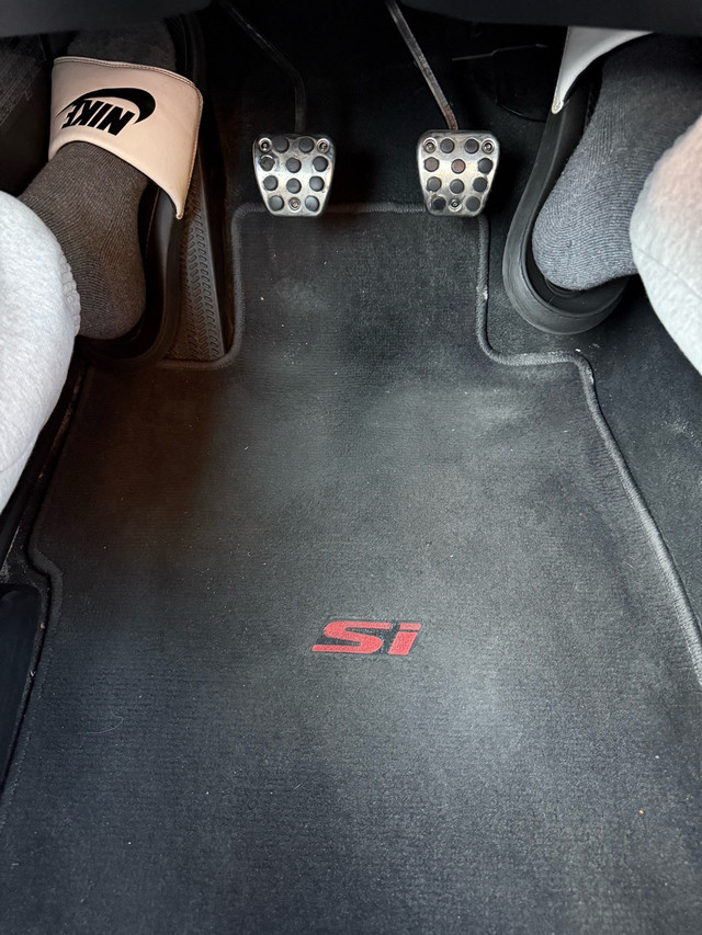 2012 Honda Civic Si Manual | Sports  in Cars & Trucks in City of Toronto - Image 2