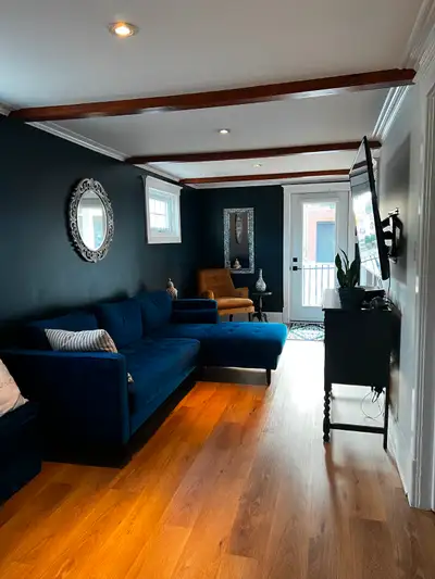 Downtown Hull apartment for rent!
