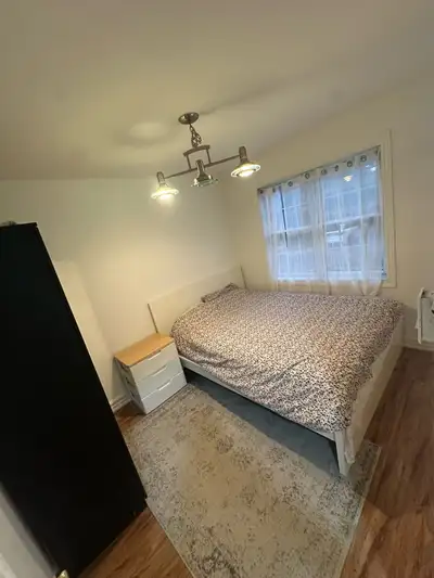Rental room: Near Yonge/Steeles Nov 1 move in - March 31 out 2 bed 1 bath No parking Furnished Utili...