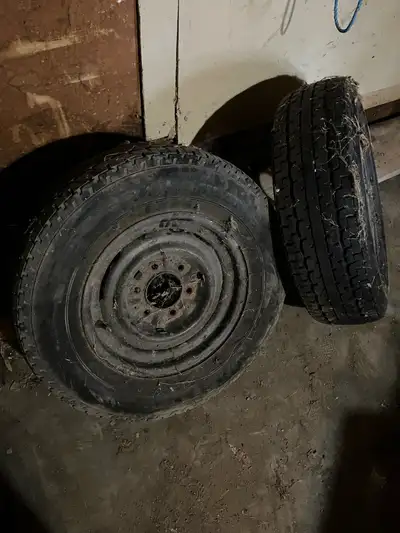 I took them off an old 1979 scamper holiday trailer.. I turned camper trailer into a utility trailer...