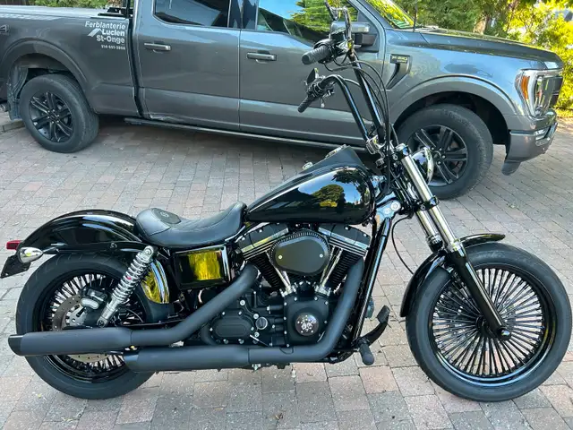 Dyna Street Bob 2016 in Touring in Laval / North Shore - Image 2