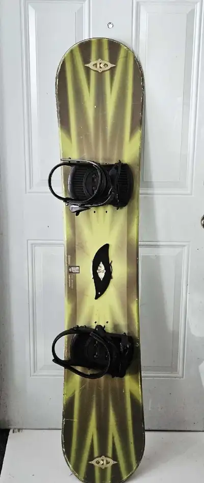 KILLER LOOP Snowboard 153-CM Length with Medium Bindings., View more