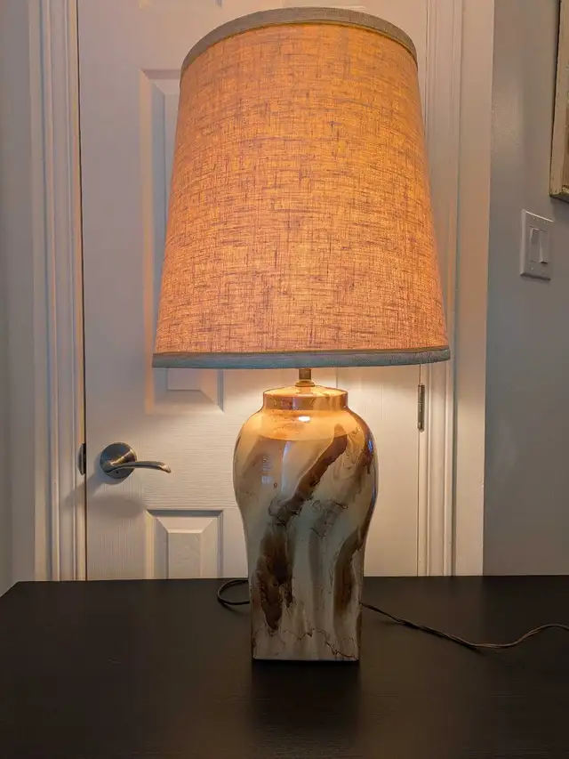 MCM ginger jar lamp in Indoor Lighting & Fans in Ottawa - Image 5