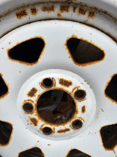 Trailer rims asking 50.00.