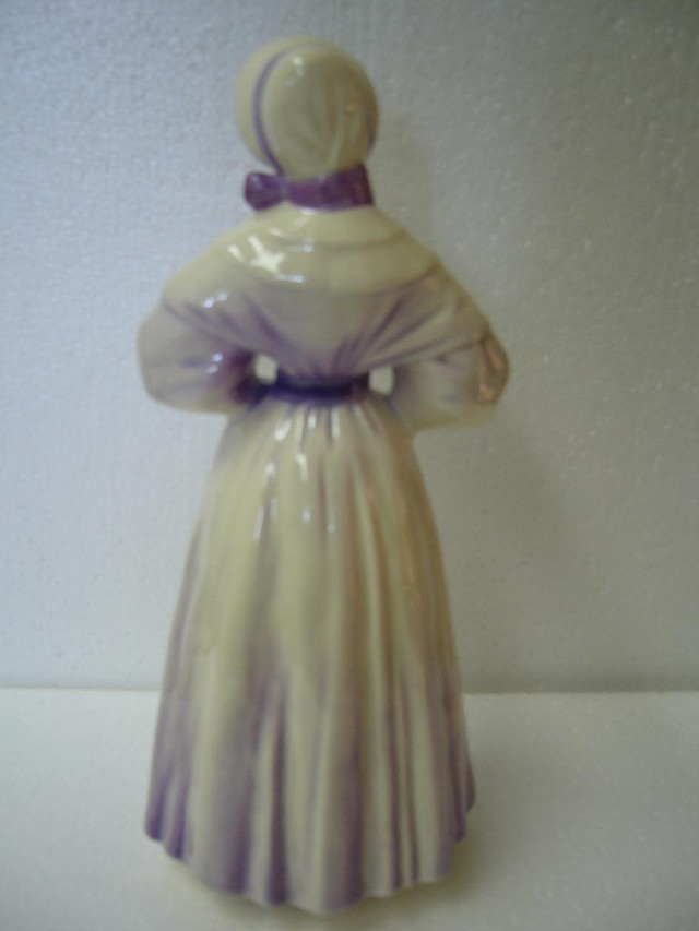 “GENTLE THOUGHTS” GOEBEL VINTAGE FIGURINE in Arts & Collectibles in Dartmouth - Image 2
