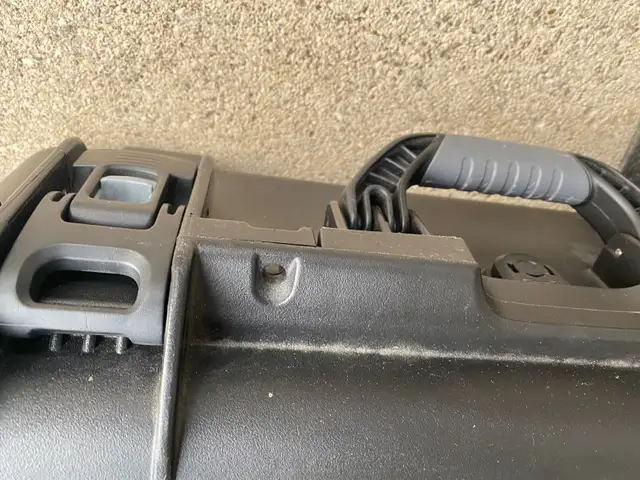 Gator Waterproof Equipment Case in Pro Audio & Recording Equipment in Kitchener / Waterloo - Image 4