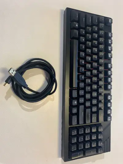 For sale is a Cooler Master QuickFire TK mechanical keyboard from the CM Storm series. This is a gre...