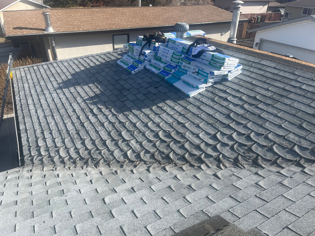Roofing Crew Available in Roofing in Edmonton - Image 2