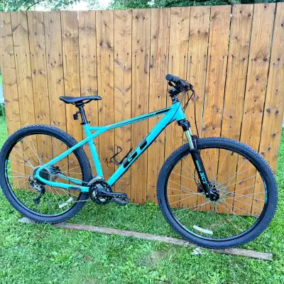 gt avalanche bike in Bikes in Canada | Kijiji Marketplaces