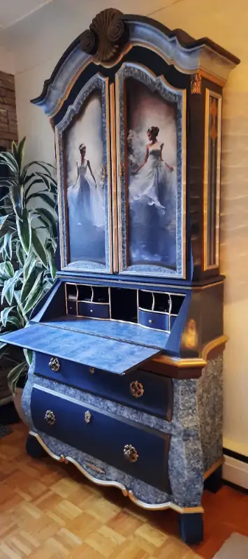 Secretary Desk/shelves/drawers - must sell/moving in Bookcases & Shelving Units in Hamilton - Image 5