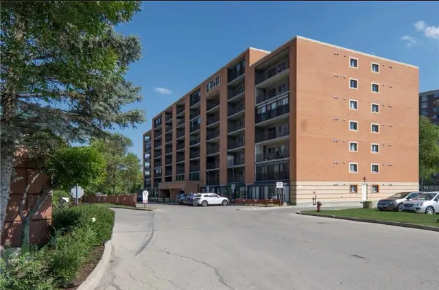 Close to UofM on Pembina ideal for Students and Professionals 