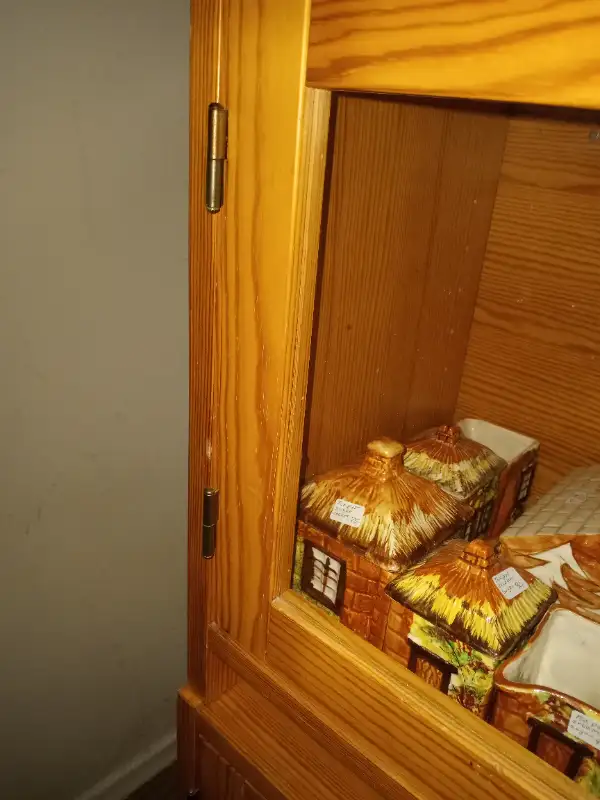 2 wooden Display Cabinets in Hutches & Display Cabinets in Calgary - Image 5