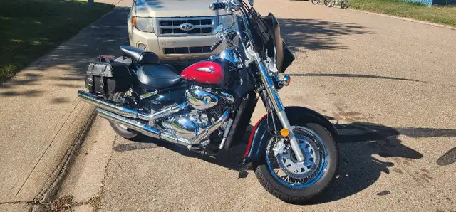 01 suzuki vl800 in Street, Cruisers & Choppers in Edmonton - Image 7
