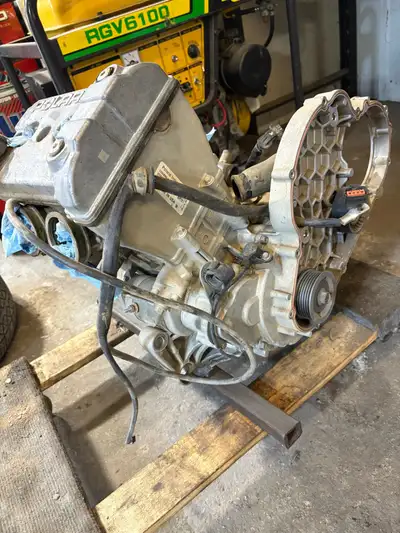 moteur polaris ranger 1000 xp 2022 exellente etat 2500 kilo 2900$