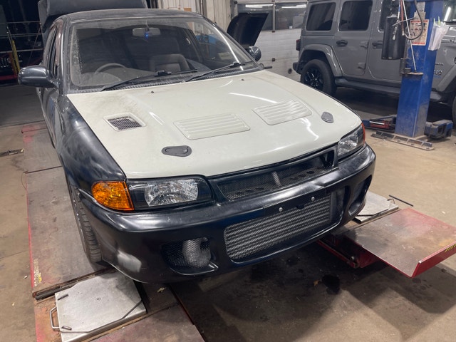 1993 Mitsubishi Lancer Evolution — photo 3