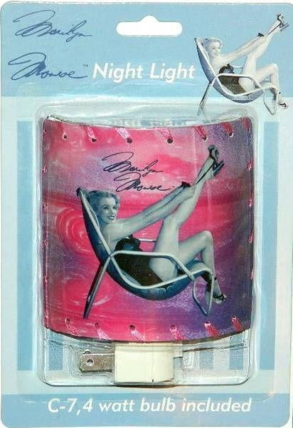 I Love Lucy Night Light & Coat Rack in Indoor Lighting & Fans in Oshawa / Durham Region - Image 3
