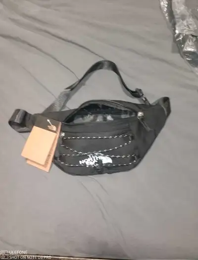 BNWT NORTHFACE SLING/ HIP BAG, View more