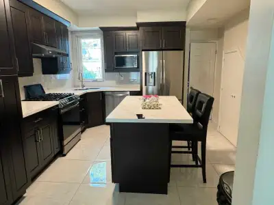 Apartment for Rent in Leslieville!