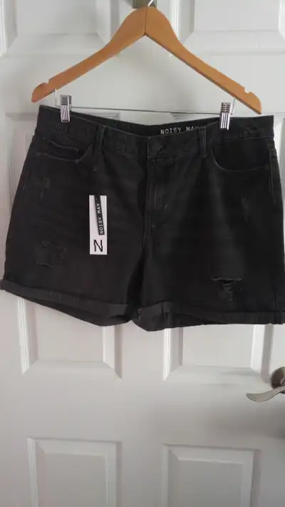 New, "Noisy May" Brand Shorts, XL, View more