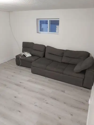 NORTH YORK BASEMENT 2 rooms Kitchen Living room Bathroom Separate entrance 2 PARKING Separete washin...