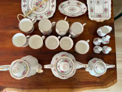 Royal Albert Petit Point Bone China Set, View more