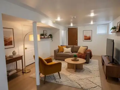 Bright and spacious 1-bedroom basement apartment in the heart of the vibrant Leslieville/Upper Beach...