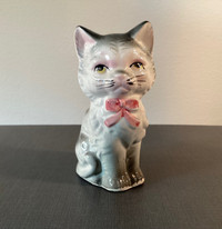 3 7/8” Vintage Ceramic Cat Figurine Grey White Pink Japan