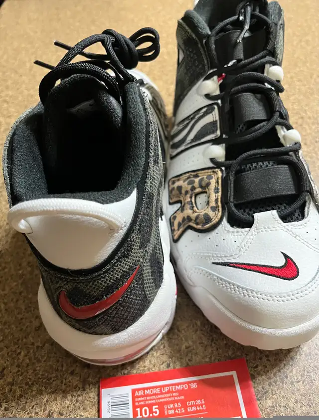 Nike Air More Uptempo size 10.5 in Men's Shoes in City of Toronto - Image 7