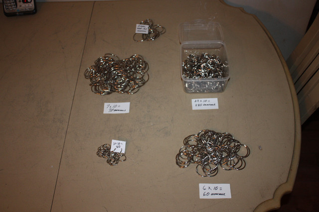 Lot de 446 anneaux à clips en métal (4 grandeurs différentes) dans Autre  à Laval/Rive Nord