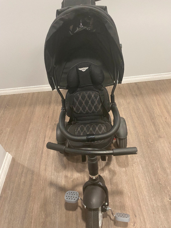 Baby stroller in Strollers, Carriers & Car Seats in Edmonton