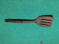 Black plastic spatula - Free