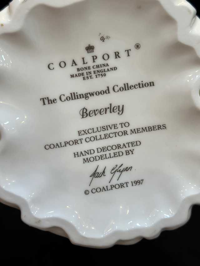 Vintage Coalport figurine with certificate- Beverley  in Arts & Collectibles in Hamilton - Image 2