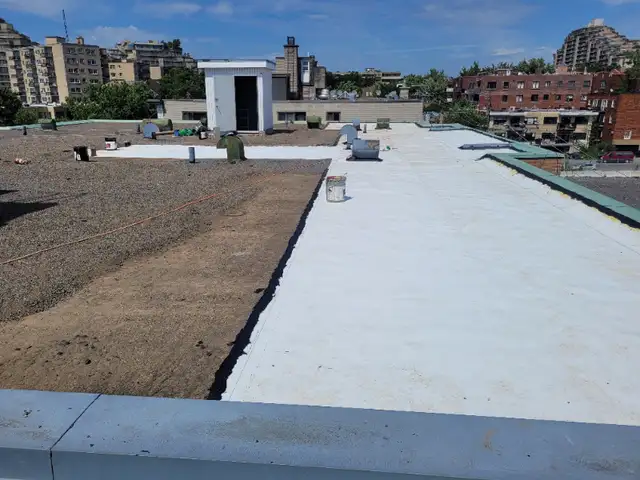 NO OVERCHARGING — JUST A MASTER ROOFER FOR ROOFING AND COVERINGS65636565644163122