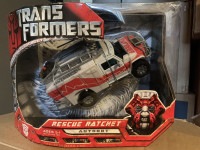 Transformers rescue ratchet voyager class