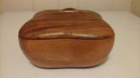 WOODEN BROWN BOWL WITH COVER