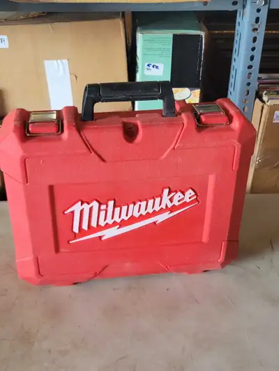 Milwaukee 5263-21 5/8" SDS plus rotary hammer, View more
